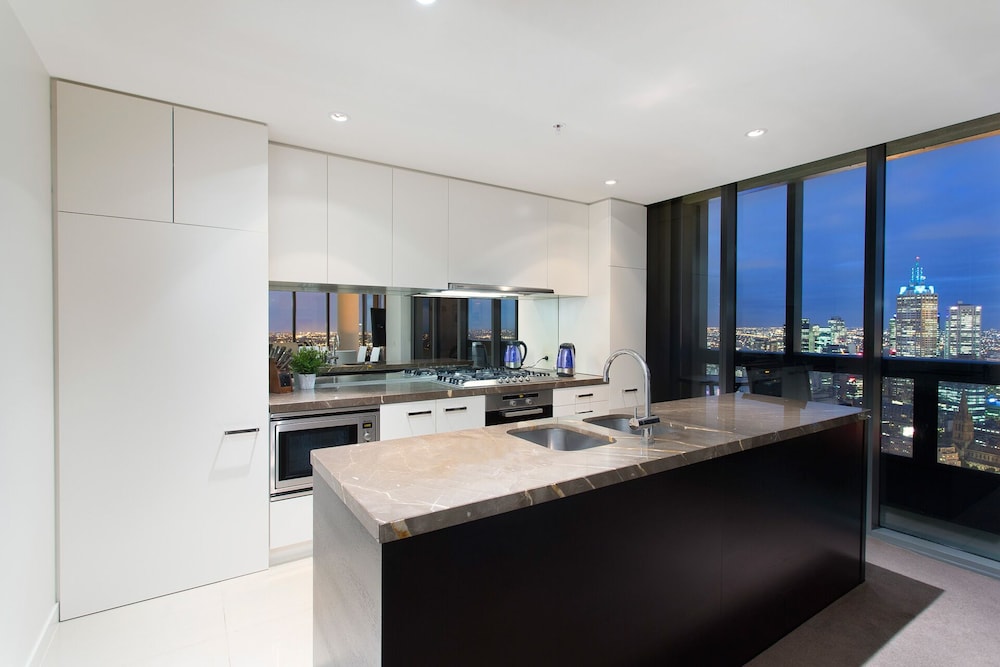 Private kitchen, Platinum Apartments at Freshwater