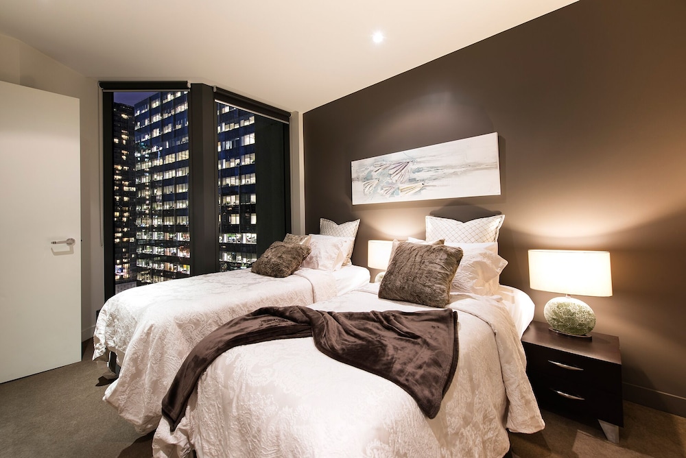 Platinum Apartments at Freshwater
