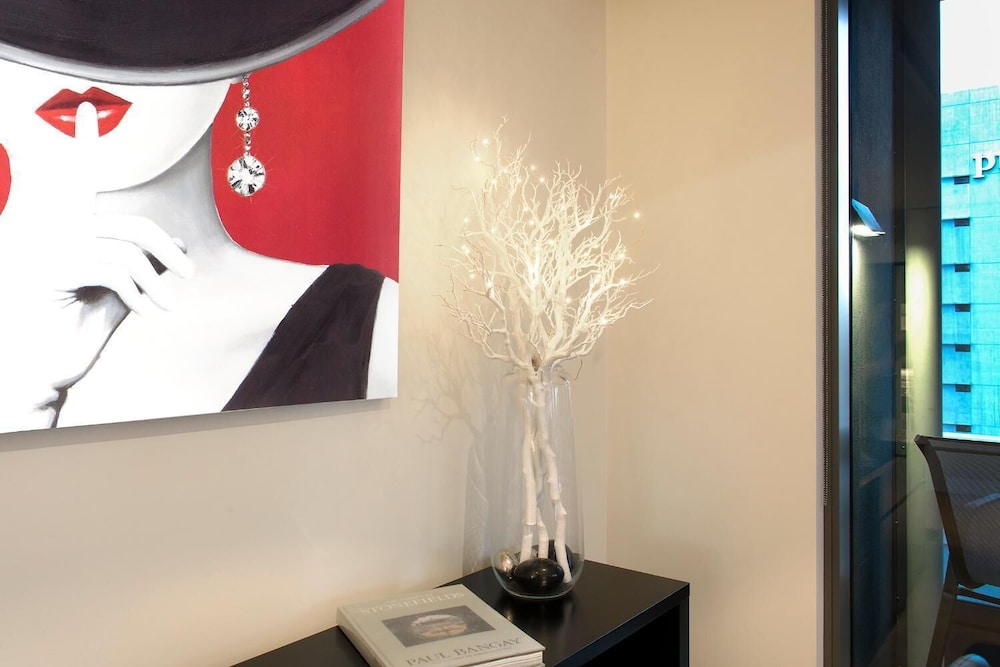 Platinum Apartments at Freshwater