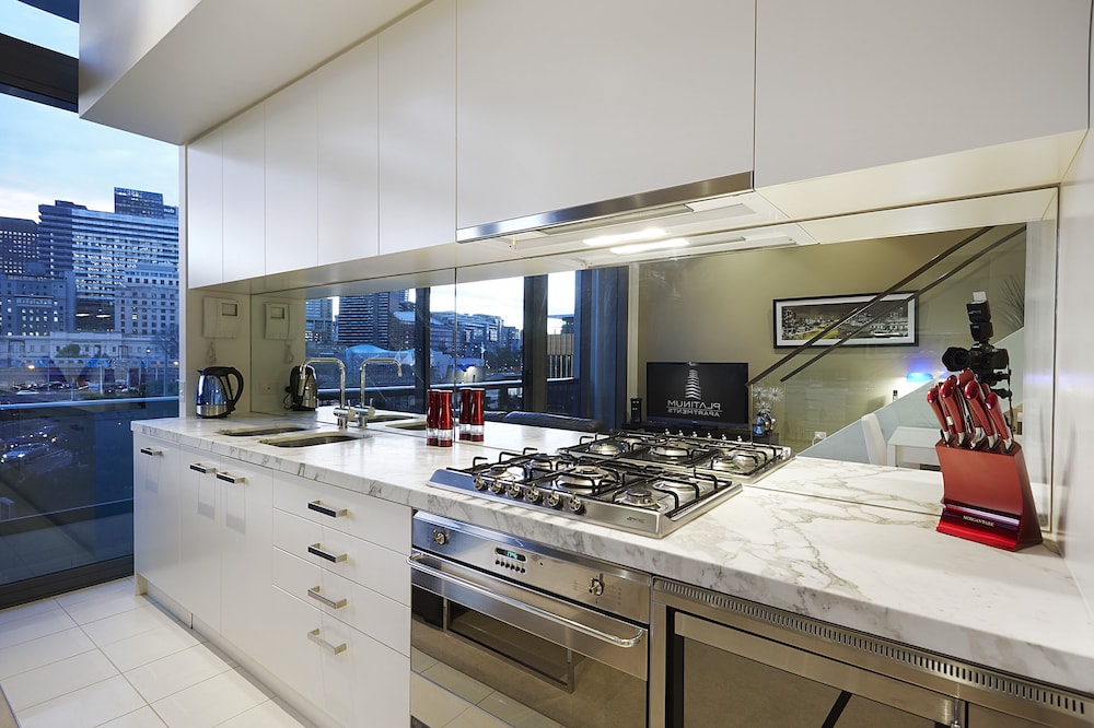 Platinum Apartments at Freshwater