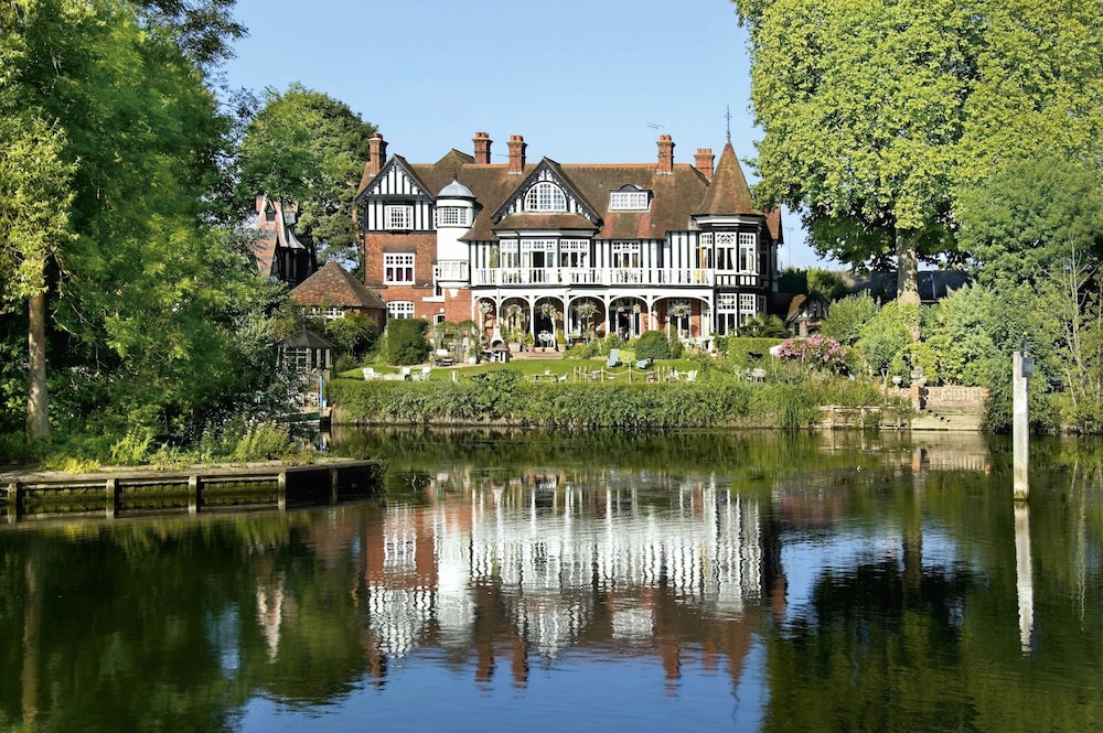 River Arts Club In Maidenhead Hotel Rates Reviews On Orbitz Featured Image