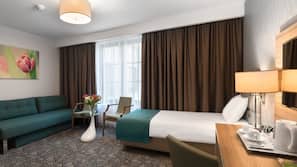Premium bedding, in-room safe, desk, laptop workspace