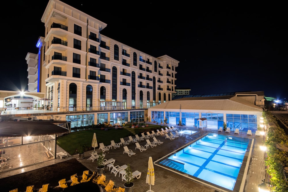 Budan Thermal Spa Hotel Convention Center 2018 Pictures Reviews Exterior Detail Featured Image