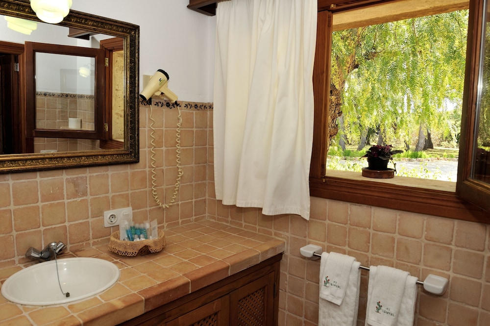 Foto - Petit Hotel Es Figueral