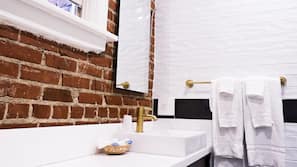 Tabla de planchar con plancha y wifi gratis
