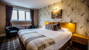 Premium bedding, iron/ironing board, free WiFi