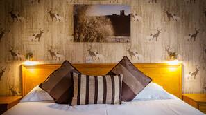 Premium bedding, iron/ironing board, free WiFi