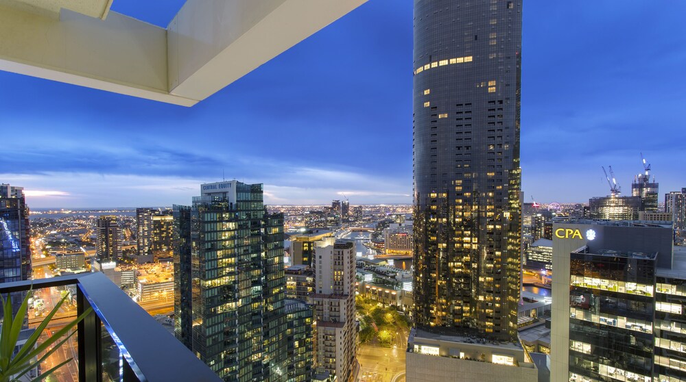 Platinum Apartments on Southbank