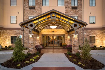 Staybridge Suites Omaha West