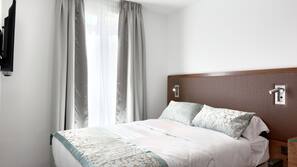 Minibar, Zimmersafe, Schreibtisch, schallisolierte Zimmer