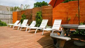 Sun deck