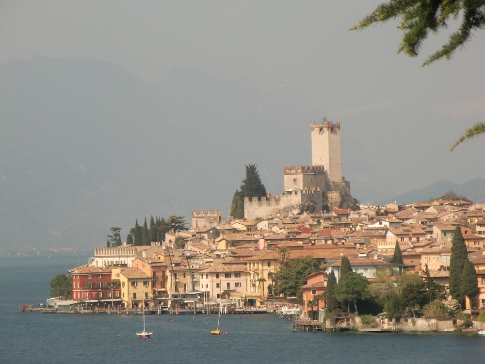 Beach Hotel Du Lac Malcesine Malcesine Vr Italien Beach Hotel Du Lac Malcesine Malcesine Vr Italien