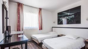 In-room safe, desk, iron/ironing board, free WiFi