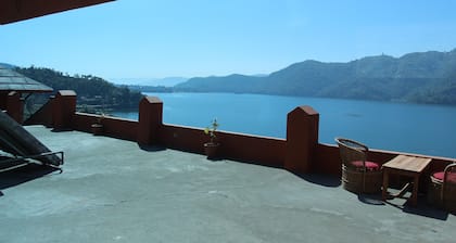 Nar-Bis Hotel