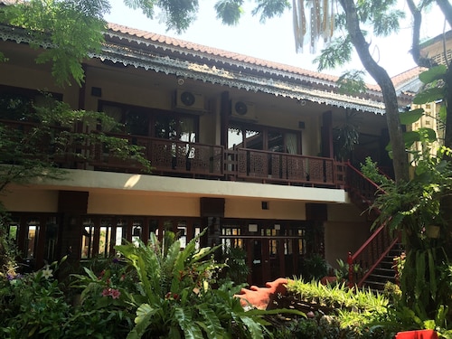 Mae Hong Son Mountain Inn Hotel & Resort