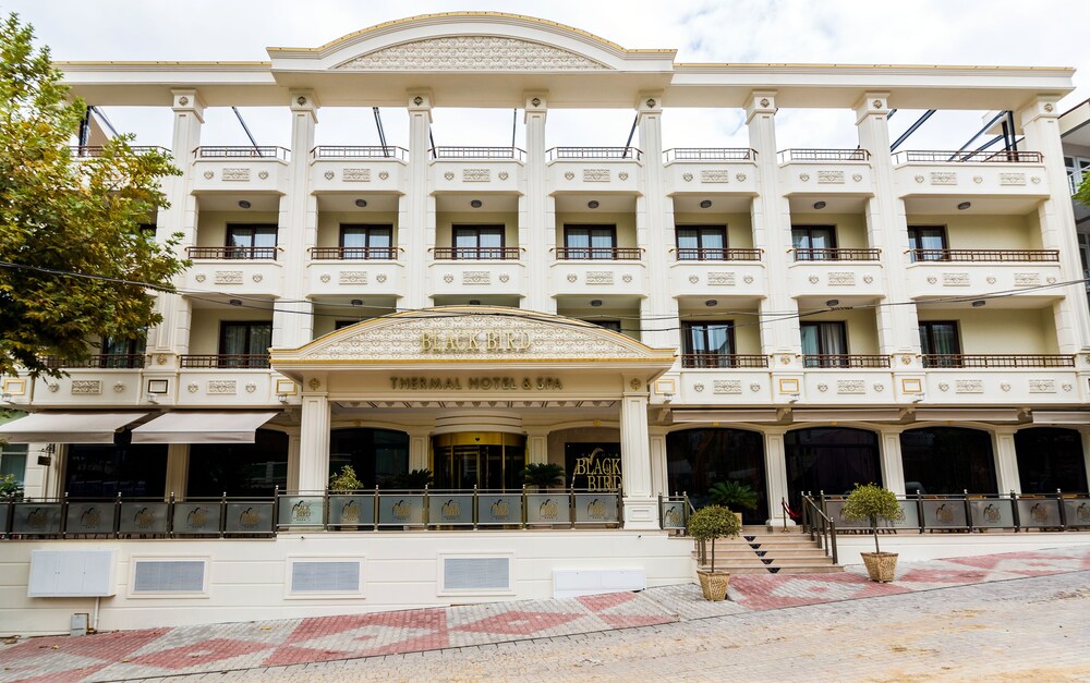 Black Bird Thermal Hotel Spa 2018 Pictures Reviews Prices Exterior Featured Image