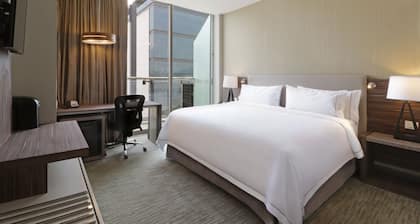 Holiday Inn Express & Suites Monterrey Valle, an IHG Hotel