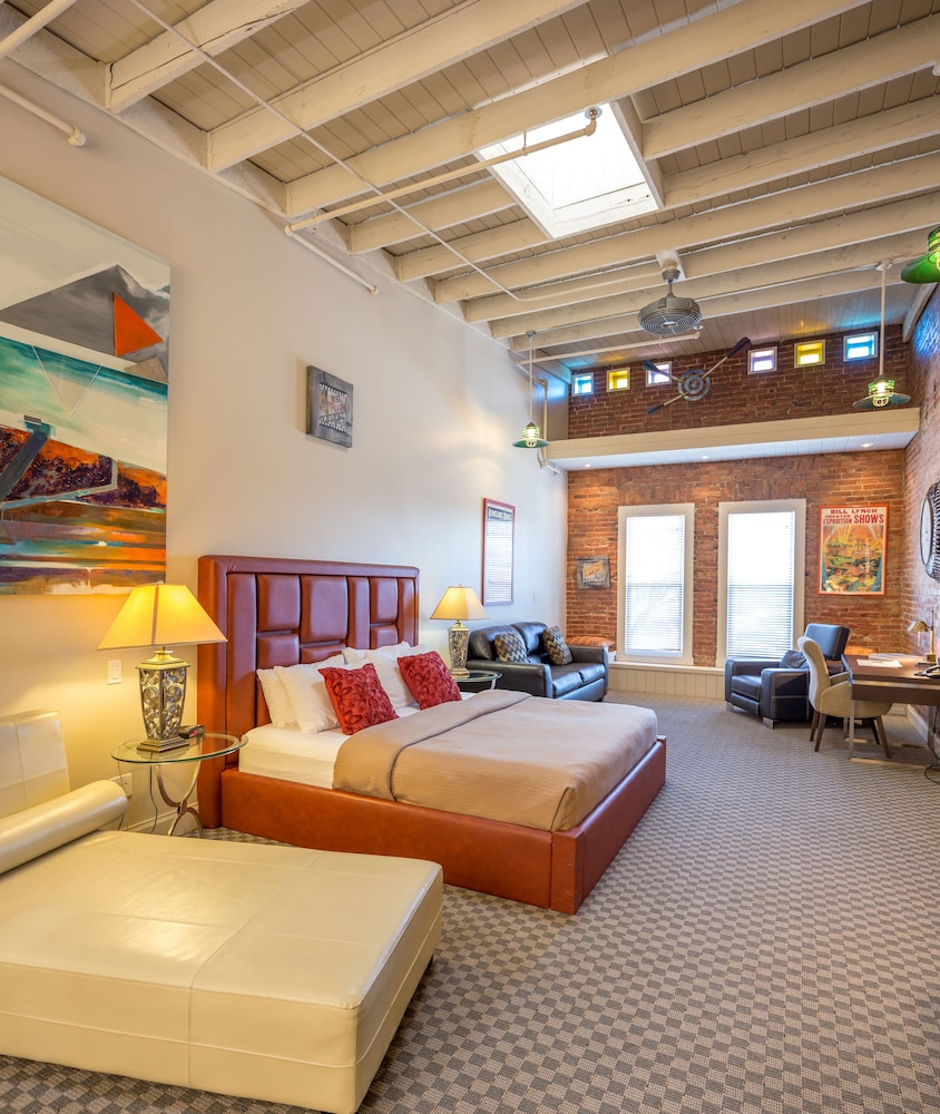 Retro Suites Hotel - Reviews, Photos & Rates - ebookers.com