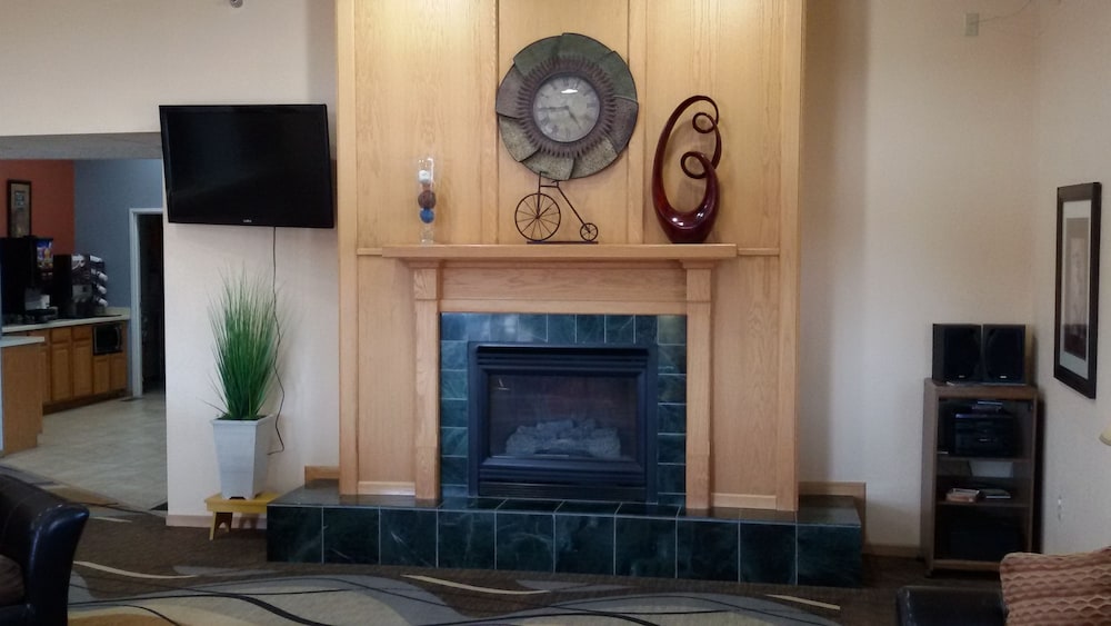 Grandstay Hotel And Suites 2018 Room S 85 Deals Reviews Featured Image Lobby