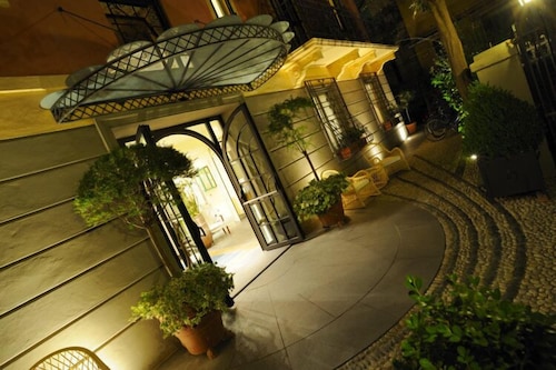 Residence Villa Firenze In Alassio Italy Expedia