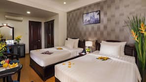 Minibar, in-room safe, desk, blackout curtains
