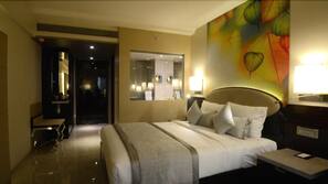 Premium bedding, in-room safe, desk, blackout curtains