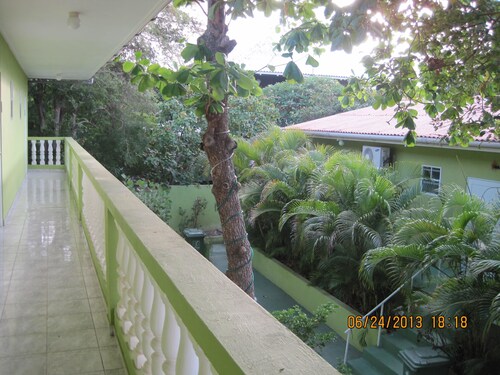 Hotels Near Cur Find Over 279 Hato Intl Airport Apartamentu Holanda