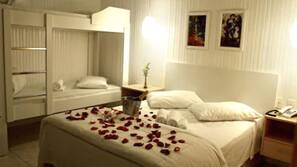 Frigobar, Wi-Fi de cortesia, roupa de cama