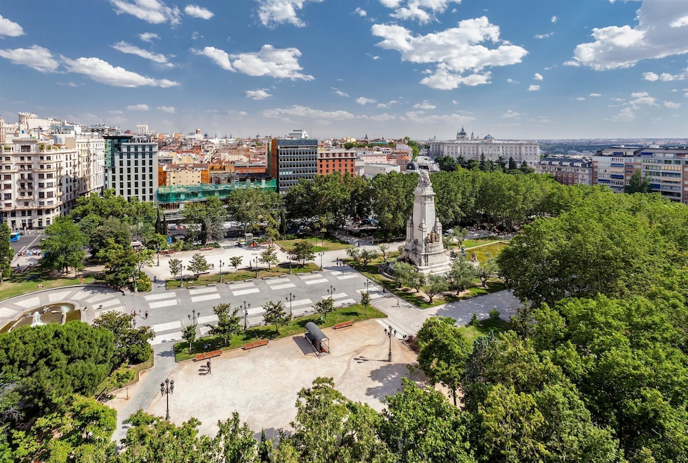 Barceló Torre de Madrid in Madrid | Best Rates & Deals on Orbitz