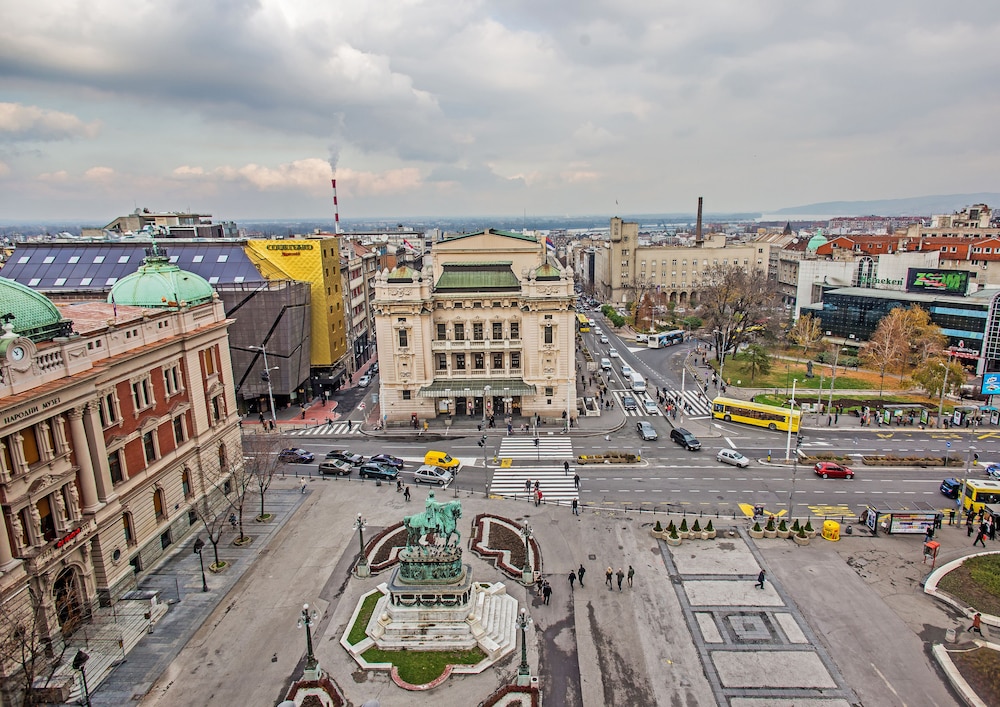 Foto - Five Points Square - City Center