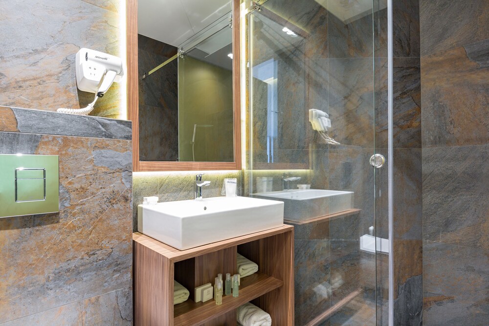 Foto - Five Points Square - City Center