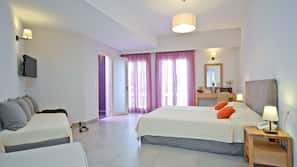 In-room safe, soundproofing, iron/ironing board, free WiFi