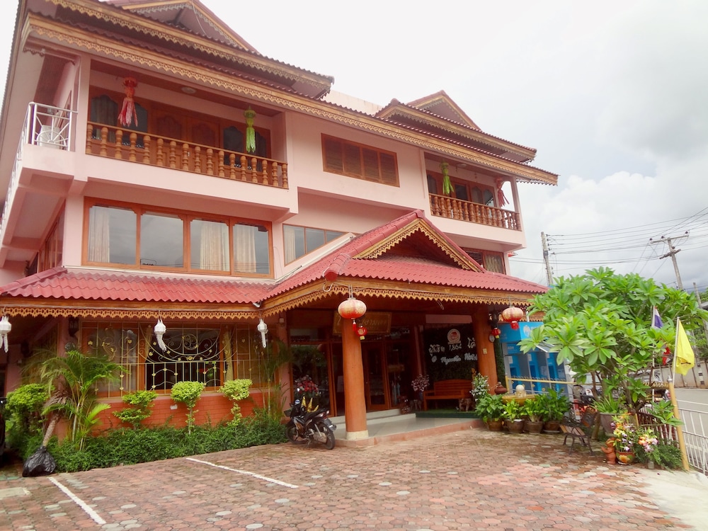 Ngamta Hotel In Mae Hong Son Thailand Expedia - 