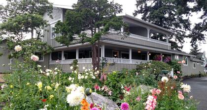 Friday Harbor Grand B&B