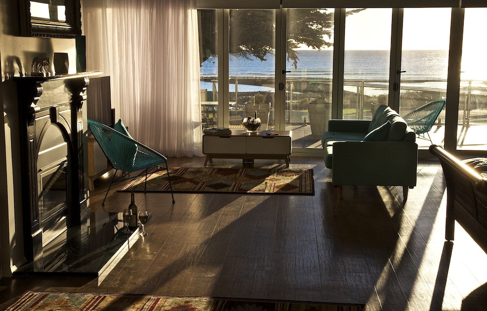 Penguin Beachfront Apartments in Penguin, Australia