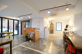 Sunny Hill Hostel Hongdae Reviews Photos Rates - 