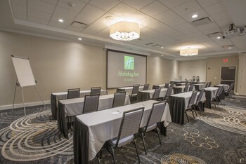 Holiday Inn Hotel & Suites Cincinnati Downtown