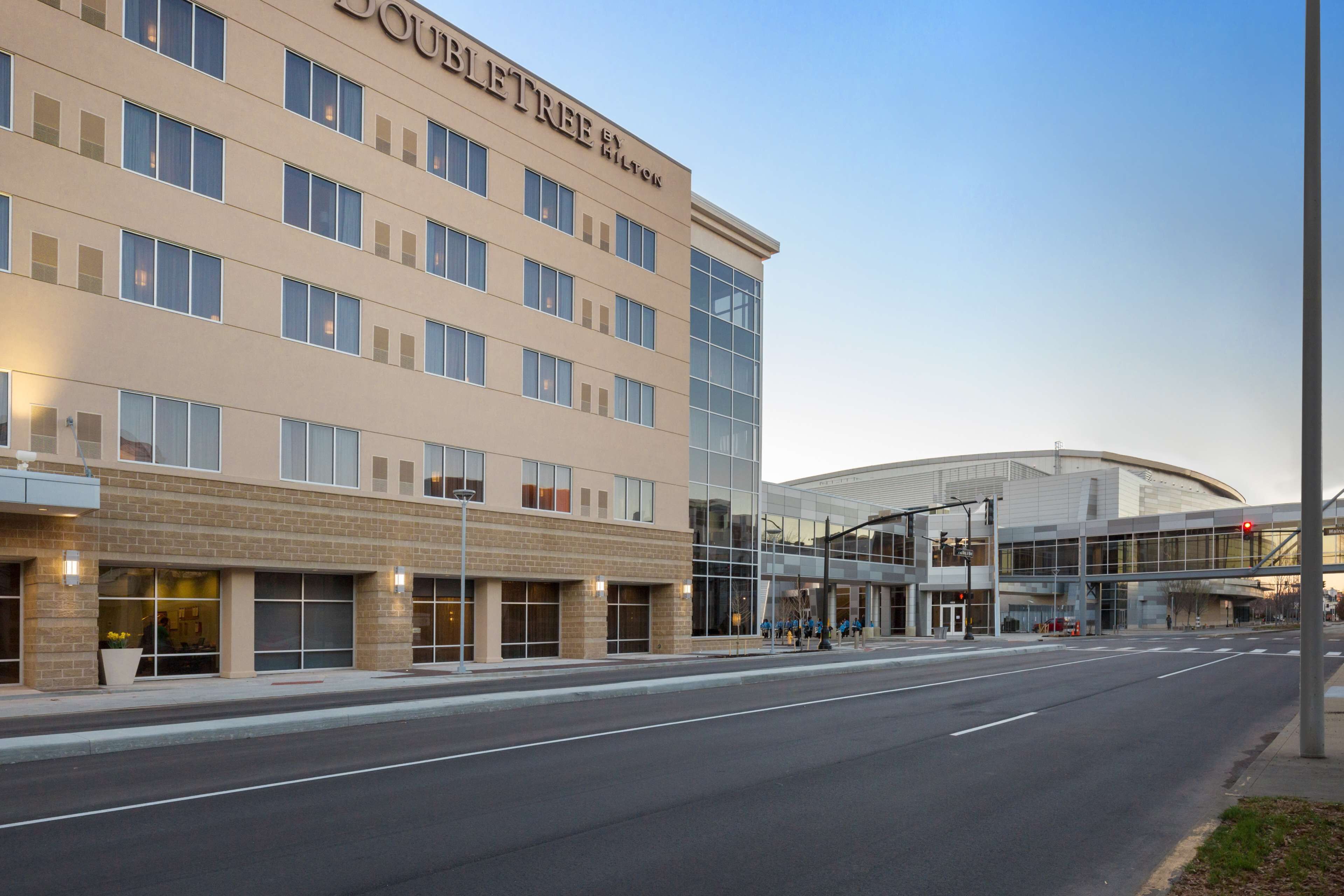 DoubleTree by Hilton Evansville in Evansville, United States