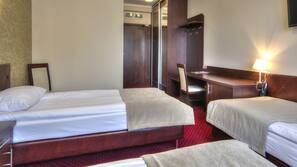 Premium bedding, in-room safe, desk, iron/ironing board