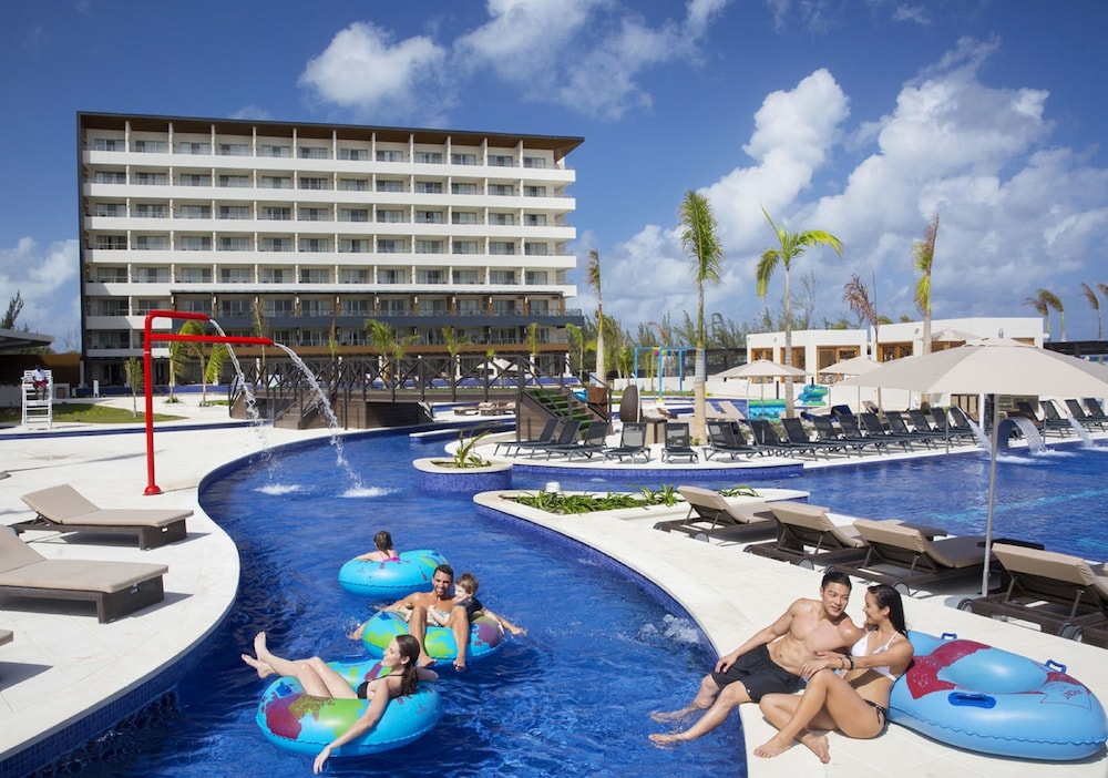 Royalton Blue Waters Montego Bay, An Autograph Collection All Inclusive