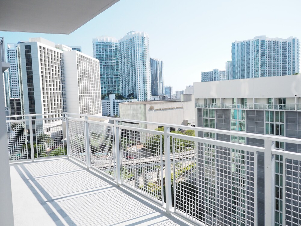 201 MET by Miami Vacations Deals amp; Reviews Miami, United States of 201 MET by Miami Vacations Deals amp; Reviews Miami, United States of