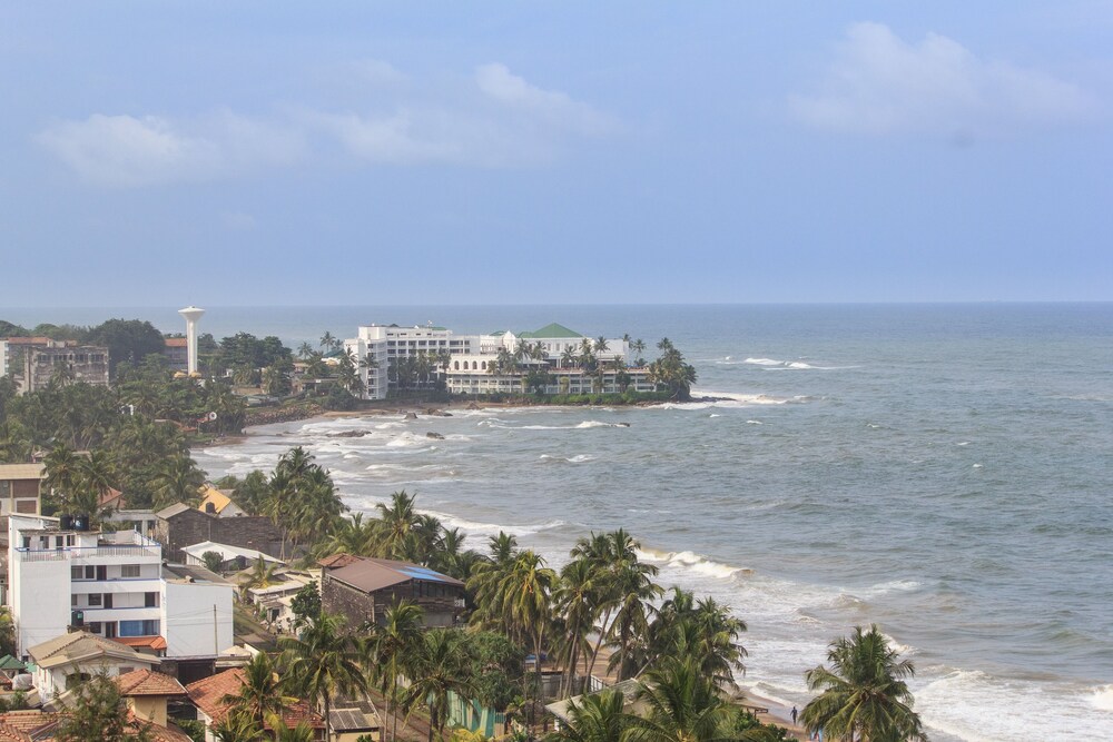 Cubez Capsule Hotels Colombo Beach Hostel 2018 Room Prices Beach Ocean View