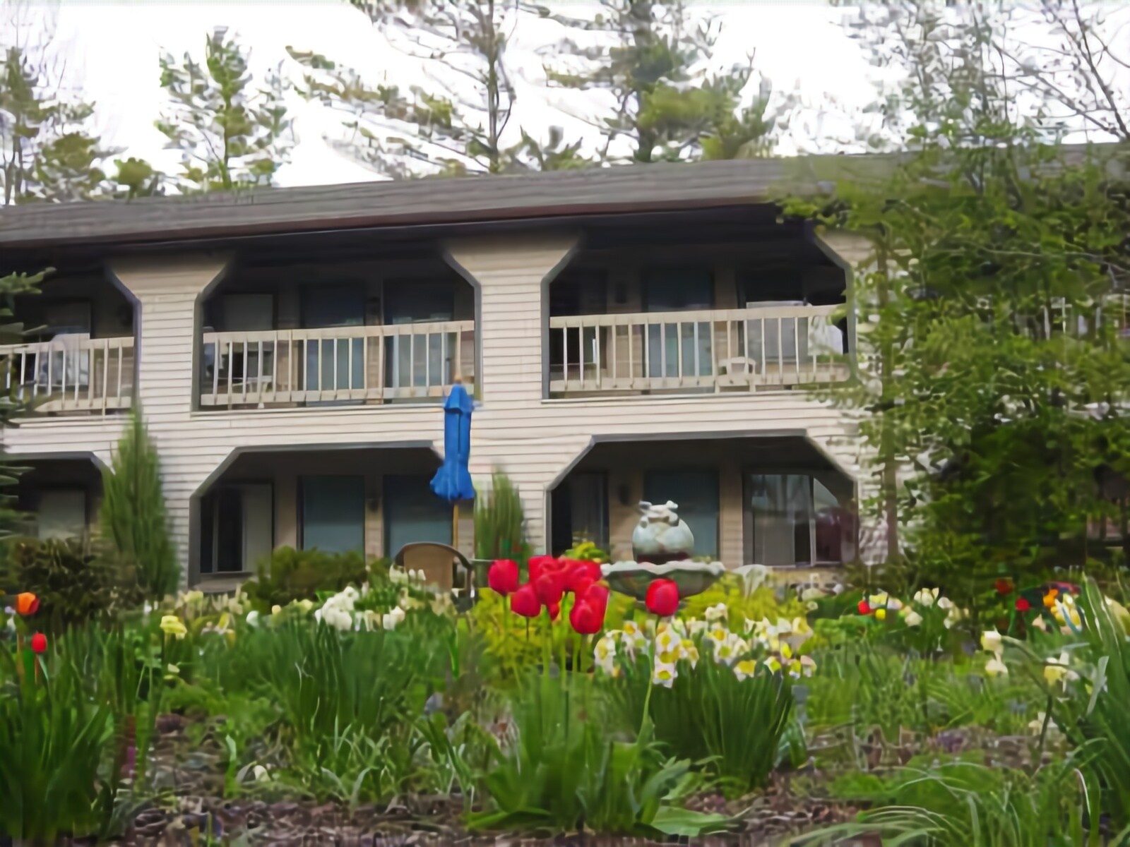Coachlite Inn in Sister Bay, United States