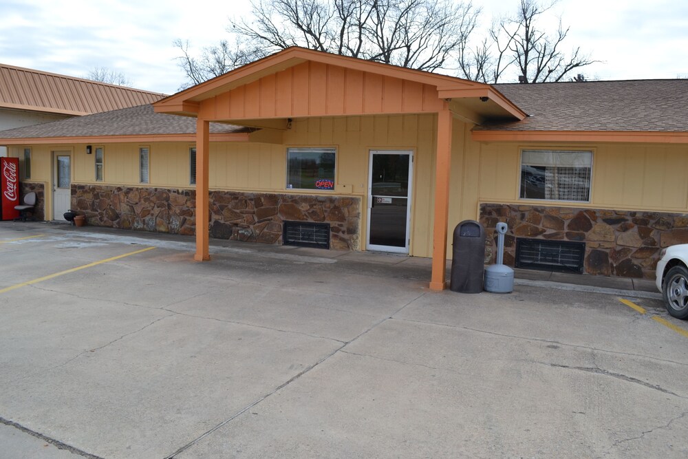 Budget Inn Suites In Tishomingo Hotel Deals Rates Budget Inn Suites In Tishomingo Hotel Deals Rates Reviews On Tickets