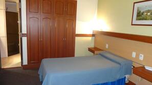 Caja fuerte y ropa de cama