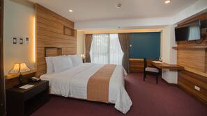 Premium bedding, minibar, in-room safe, individually furnished