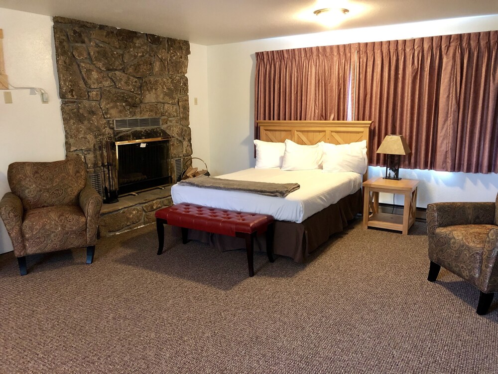 Golden Eagle Inn Jackson Usa Aarp Travel Center