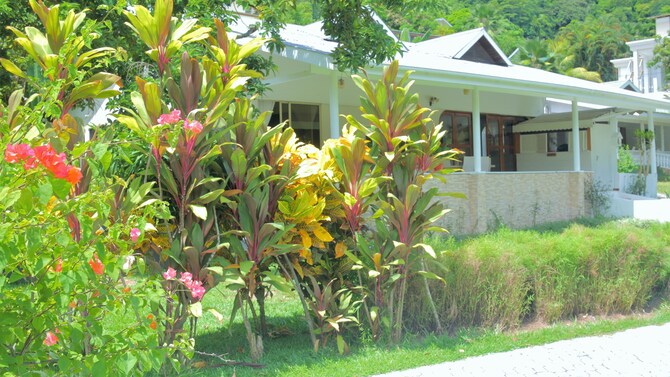 Beau Vallon Bungalows In Mahe Island Seychelles Expedia