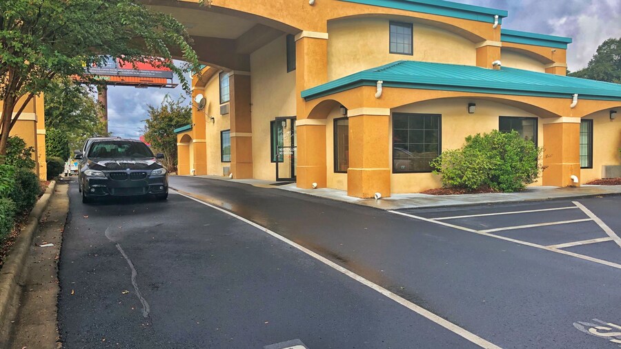 Budget Inn