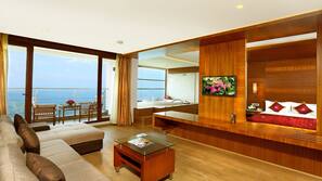 Premium bedding, minibar, in-room safe, desk